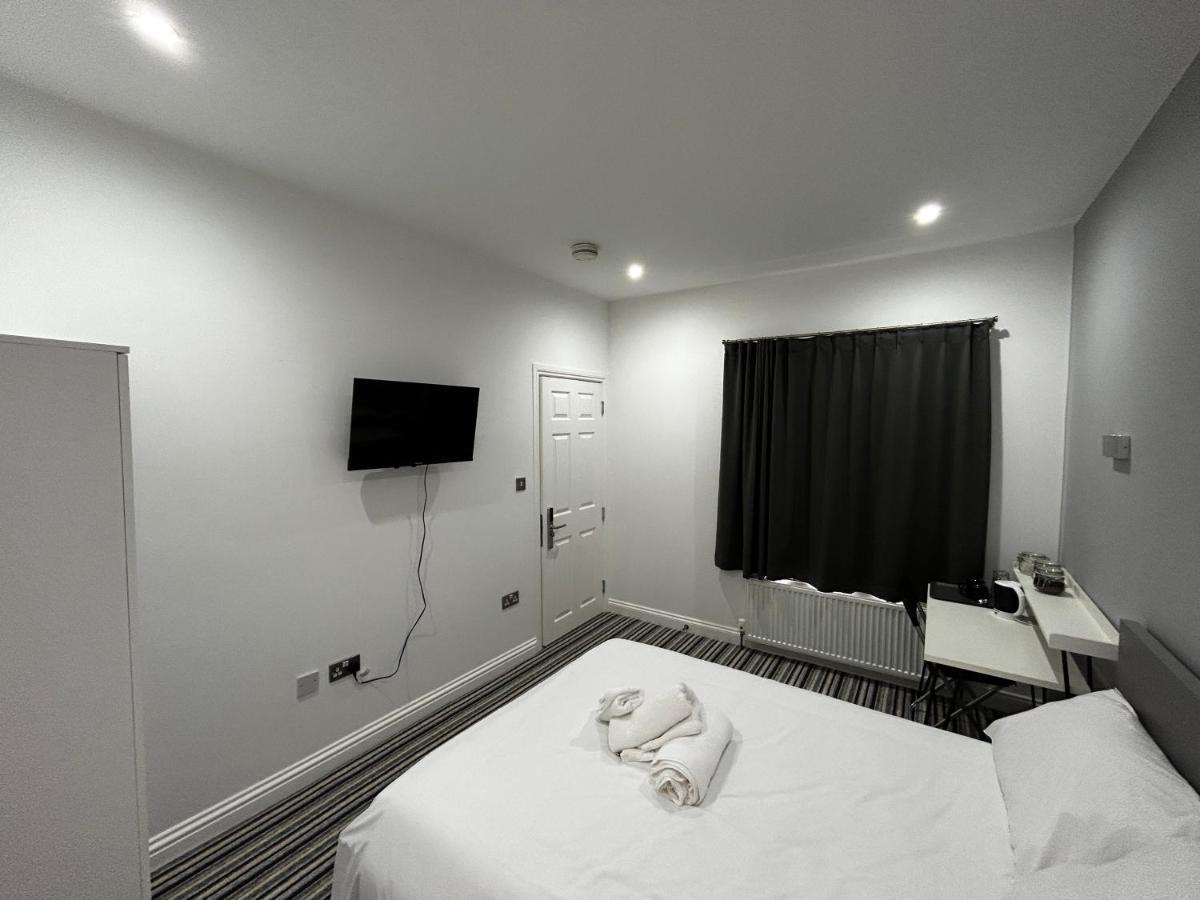 339 High Town Road Hostel Luton  Exterior photo